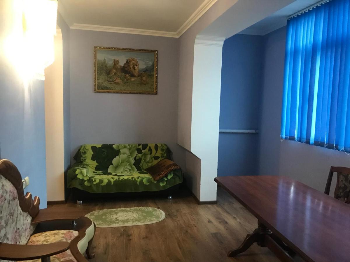 Mini Hotel Amra Pizunda Extérieur photo